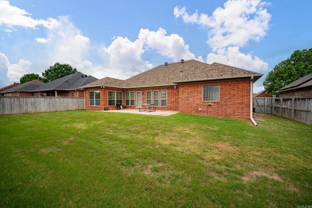 1320 Crosspoint, Conway, AR 72034