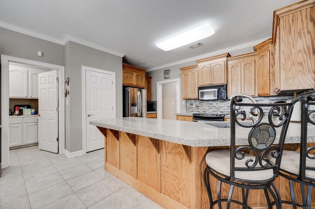 1320 Crosspoint, Conway, AR 72034