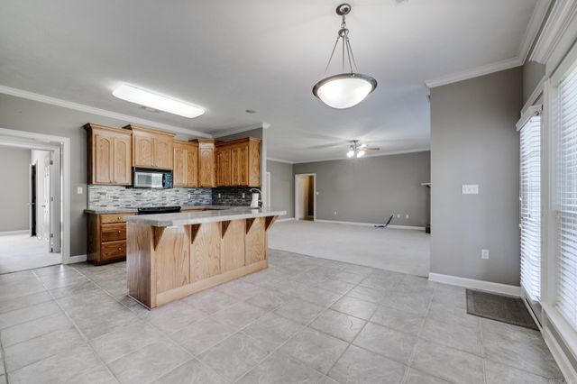 1320 Crosspoint, Conway, AR 72034