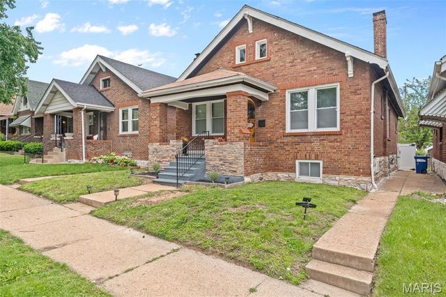4709 Penrose Street, St Louis, MO 63115