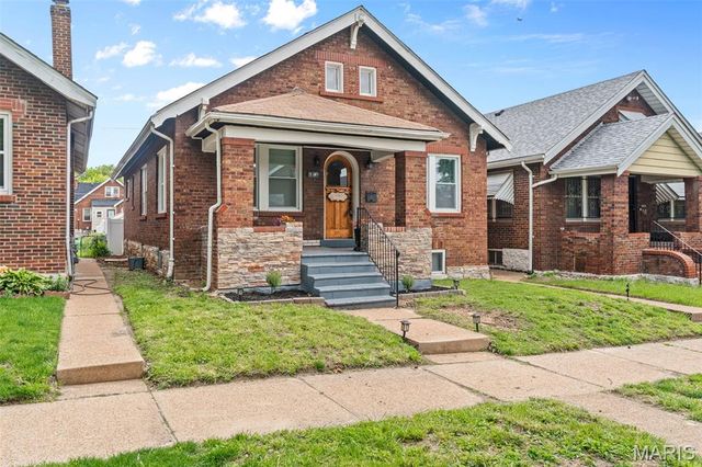 4709 Penrose Street, St Louis, MO 63115
