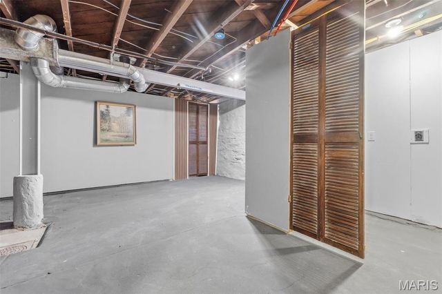 4709 Penrose Street, St Louis, MO 63115