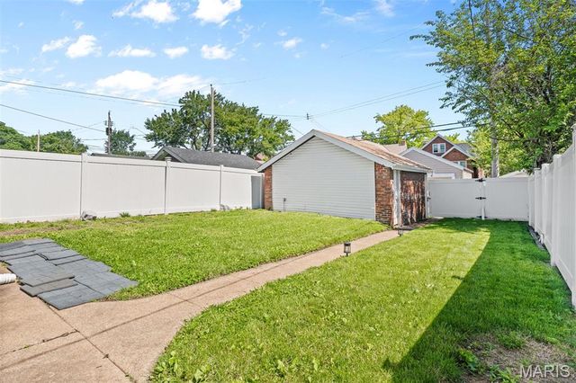 4709 Penrose Street, St Louis, MO 63115
