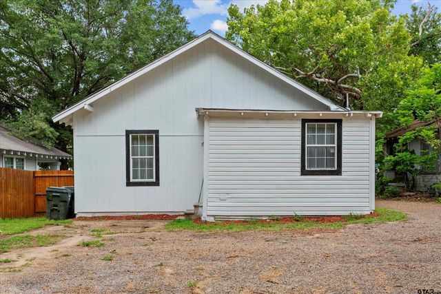 1004 E Erwin St., Tyler, TX 75702