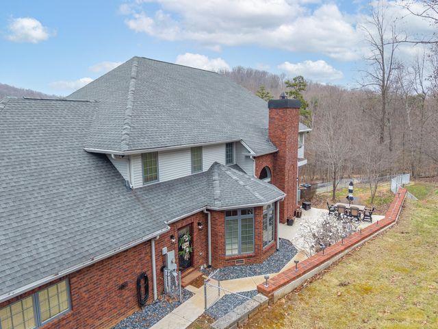 1357 Heather Hills Drive, Somerset, KY 42503