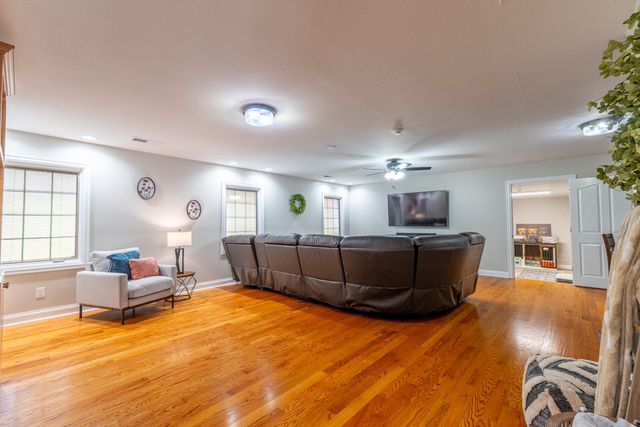 1357 Heather Hills Drive, Somerset, KY 42503