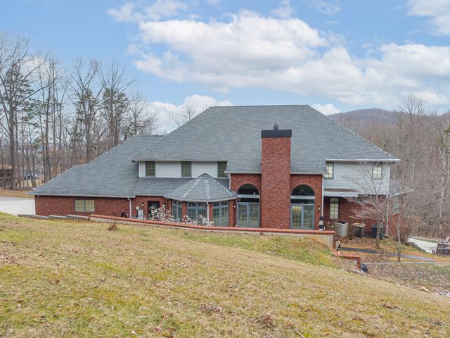 1357 Heather Hills Drive, Somerset, KY 42503