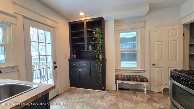 311 N Magnolia Avenue, Lansing, MI 48912