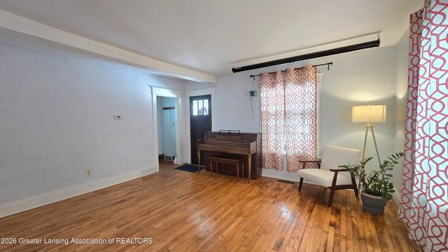 311 N Magnolia Avenue, Lansing, MI 48912