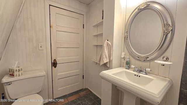 311 N Magnolia Avenue, Lansing, MI 48912