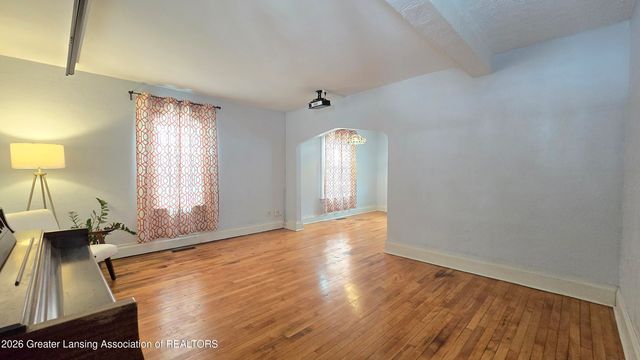 311 N Magnolia Avenue, Lansing, MI 48912