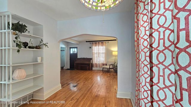 311 N Magnolia Avenue, Lansing, MI 48912