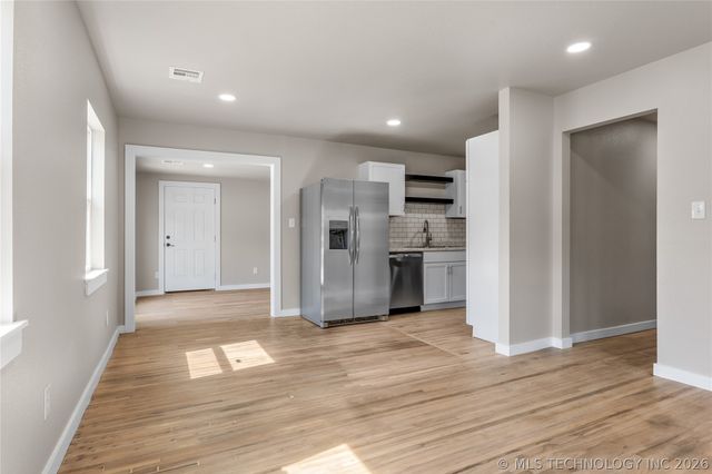 2139 W 46th Place, Tulsa, OK 74107