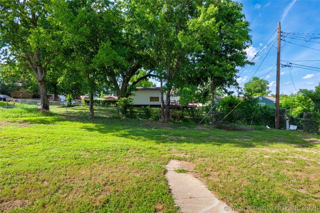 2139 W 46th Place, Tulsa, OK 74107