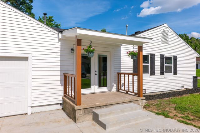 2139 W 46th Place, Tulsa, OK 74107