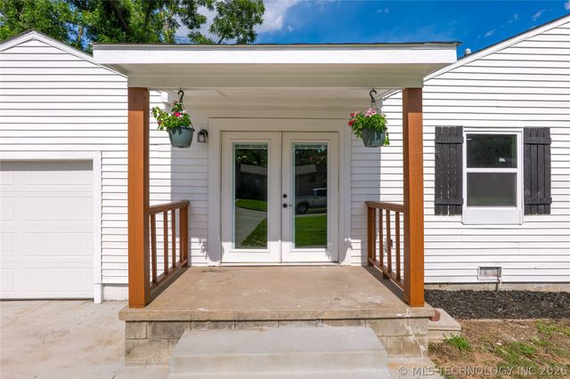 2139 W 46th Place, Tulsa, OK 74107