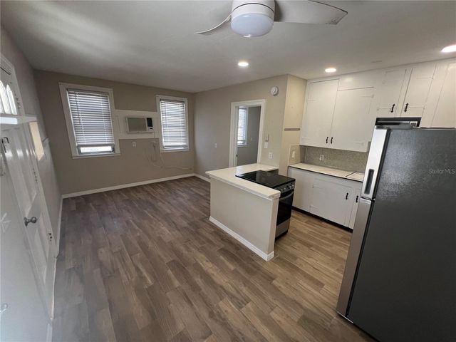 116 145TH AVENUE E, Madeira Beach, FL 33708