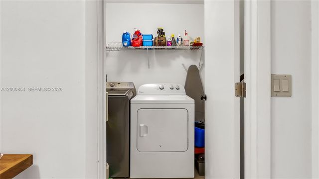 1541 NW 92nd Ave 186, Pembroke Pines, FL 33024