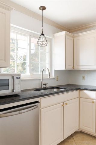 2728 Kerry Lane, Oklahoma City, OK 73120