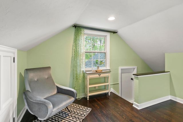 1826 Kenny Road, Columbus, OH 43212