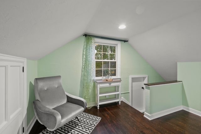 1826 Kenny Road, Columbus, OH 43212