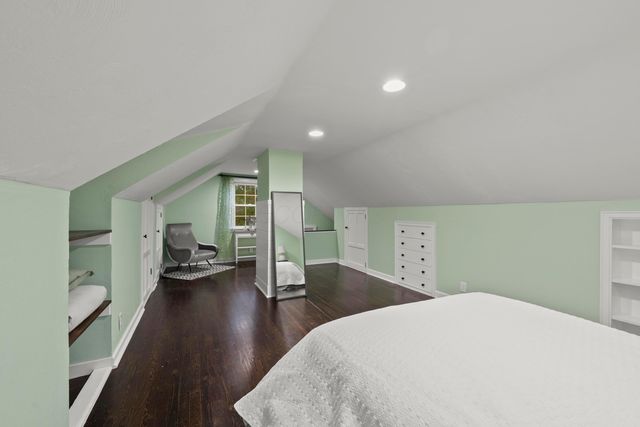 1826 Kenny Road, Columbus, OH 43212