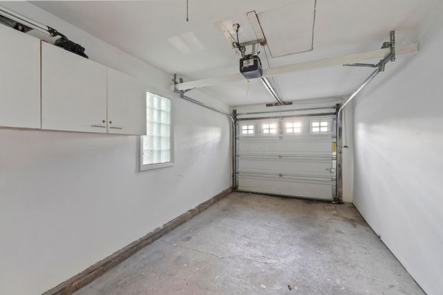 1826 Kenny Road, Columbus, OH 43212