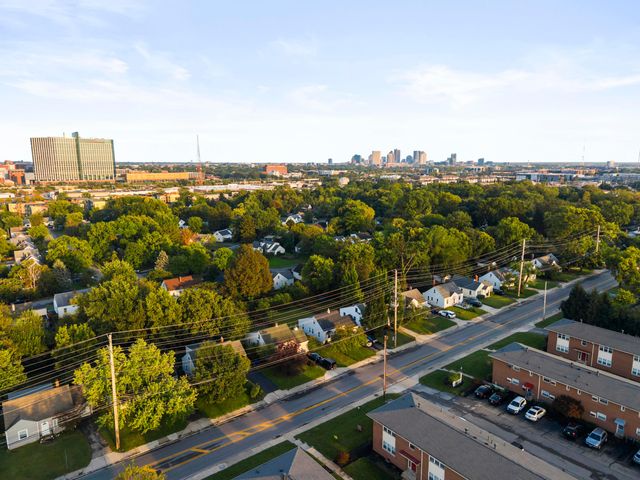 1826 Kenny Road, Columbus, OH 43212