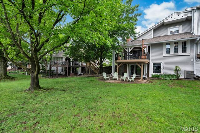 14932 Manor Lake Drive, Chesterfield, MO 63017
