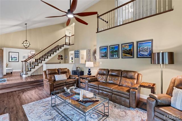 14932 Manor Lake Drive, Chesterfield, MO 63017