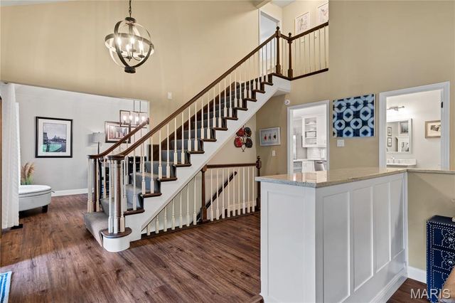 14932 Manor Lake Drive, Chesterfield, MO 63017