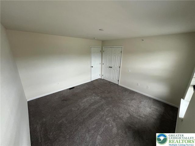 237 Snapdragon Way, Upper Macungie Twp, PA 18104