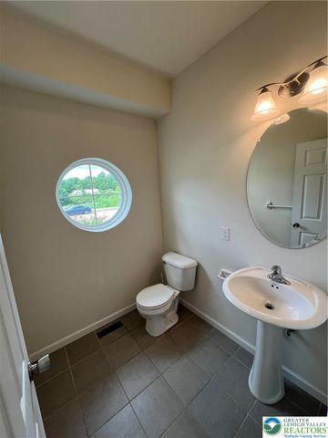 237 Snapdragon Way, Upper Macungie Twp, PA 18104