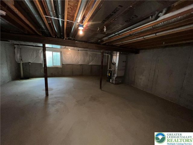 237 Snapdragon Way, Upper Macungie Twp, PA 18104