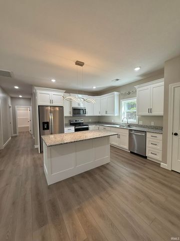3417 S Knightridge Road, Bloomington, IN 47401