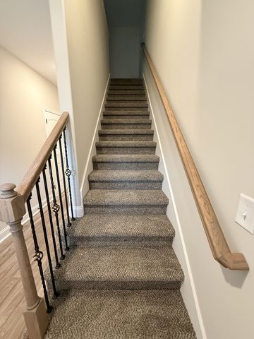 214 W Fallow Ct, Clarksville, TN 37040