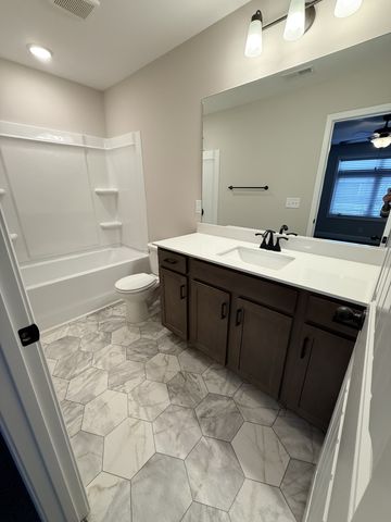 214 W Fallow Ct, Clarksville, TN 37040
