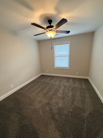 214 W Fallow Ct, Clarksville, TN 37040