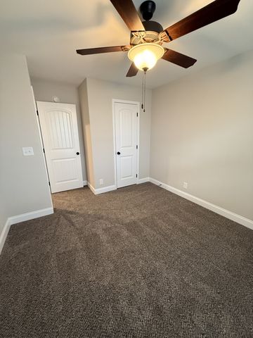 214 W Fallow Ct, Clarksville, TN 37040