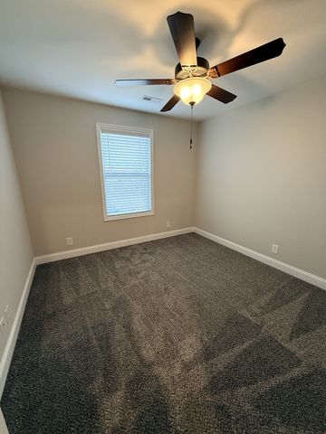 214 W Fallow Ct, Clarksville, TN 37040