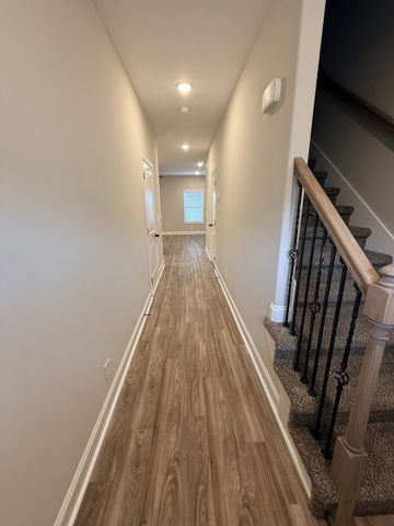 214 W Fallow Ct, Clarksville, TN 37040