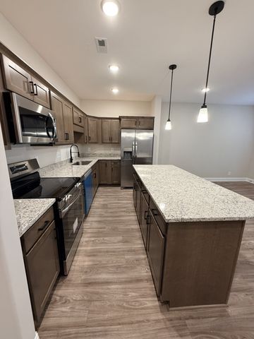 214 W Fallow Ct, Clarksville, TN 37040