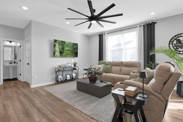 221 Whitetail Trail, Johnstown, OH 43031