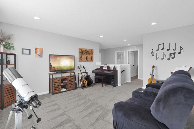 221 Whitetail Trail, Johnstown, OH 43031