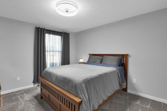 221 Whitetail Trail, Johnstown, OH 43031