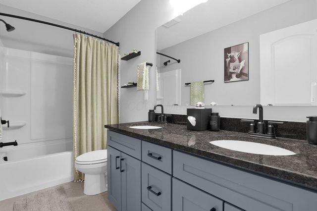 221 Whitetail Trail, Johnstown, OH 43031