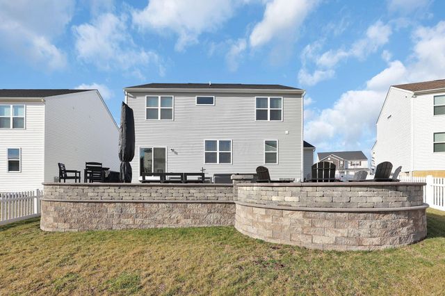 221 Whitetail Trail, Johnstown, OH 43031