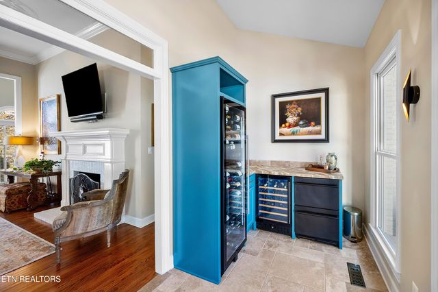 8829 Rosemont Blvd, Knoxville, TN 37923