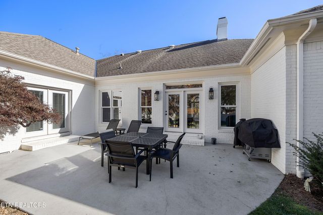 8829 Rosemont Blvd, Knoxville, TN 37923