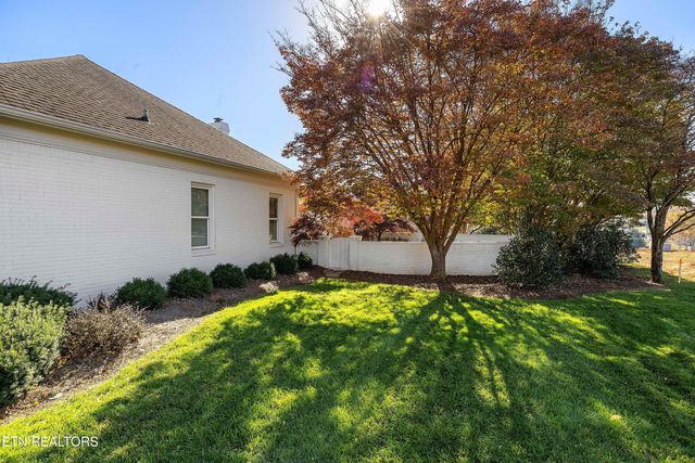 8829 Rosemont Blvd, Knoxville, TN 37923